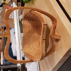 Collapsible apple fruit basket
